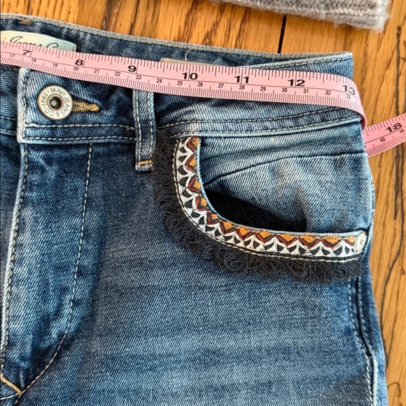 Mavi Jeans - Picture 15 of 16